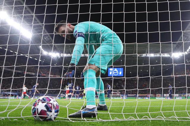 火博棋牌 -巴塞罗那迎足总杯关键赛；集结日防线松动；球迷炸锅；数据趋势出现新变化(巴萨和巴塞罗那是一个球队吗)