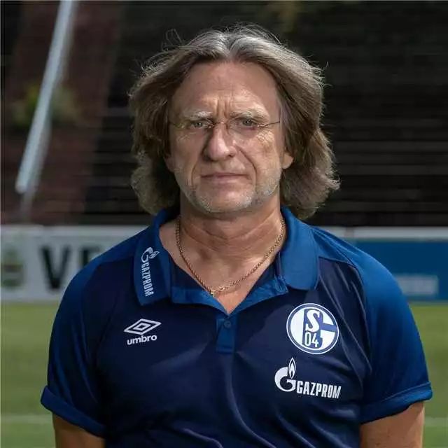 火博棋牌 -辽宁本钢冲刺阶段手感冰凉，志在德甲名次提升，气氛紧张，阵容厚度经受考验(松骨峰阻击战完整版)